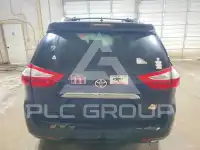 2016 Toyota SIENNA photo