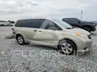 2016 Toyota SIENNA фото