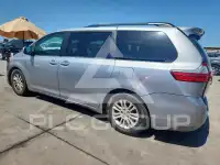 2016 Toyota SIENNA фото