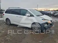 2016 Toyota SIENNA фото