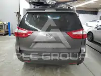 2016 Toyota SIENNA photo