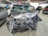 2016 Toyota SIENNA photo