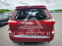 2016 Toyota SIENNA фото