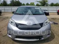 2016 Toyota SIENNA фото