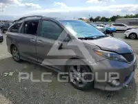 2016 Toyota SIENNA фото