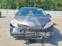 2016 Toyota SIENNA фото