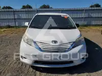 2016 Toyota SIENNA фото