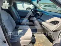 2016 Toyota SIENNA фото