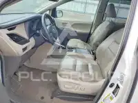 2016 Toyota SIENNA фото