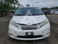 2016 Toyota SIENNA фото