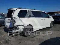 2016 Toyota SIENNA фото