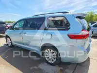 2016 Toyota SIENNA фото