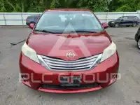 2016 Toyota SIENNA фото