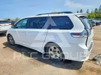 2016 Toyota SIENNA фото