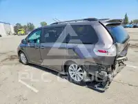 2016 Toyota SIENNA photo