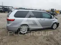 2016 Toyota SIENNA фото