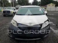 2016 Toyota SIENNA фото