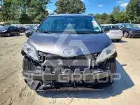 2016 Toyota SIENNA фото