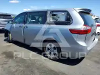 2016 Toyota SIENNA фото