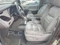 2016 Toyota SIENNA photo
