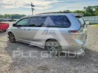 2016 Toyota SIENNA фото