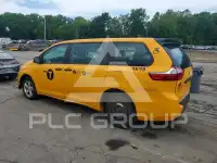 2016 Toyota SIENNA фото