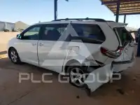 2016 Toyota SIENNA фото