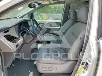 2016 Toyota SIENNA фото