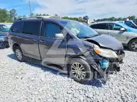 2016 Toyota SIENNA photo