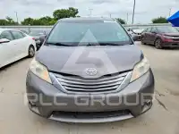 2016 Toyota SIENNA фото