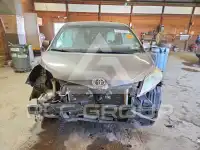 2016 Toyota SIENNA фото