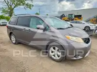 2016 Toyota SIENNA фото
