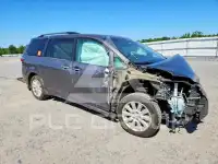 2016 Toyota SIENNA фото