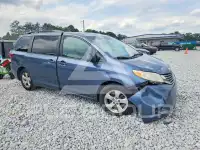 2016 Toyota SIENNA фото