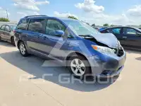 2016 Toyota SIENNA фото