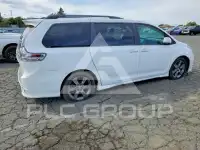 2016 Toyota SIENNA фото