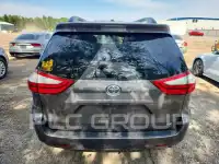 2016 Toyota SIENNA photo