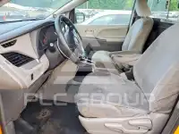 2016 Toyota SIENNA фото