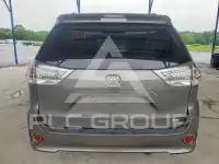 2016 Toyota SIENNA photo