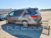 2016 Toyota SIENNA фото
