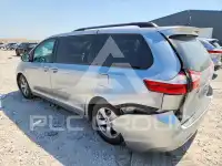 2016 Toyota SIENNA фото