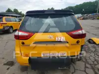 2016 Toyota SIENNA фото