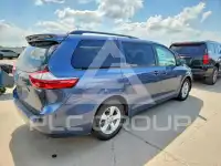 2016 Toyota SIENNA фото