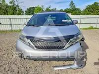 2016 Toyota SIENNA фото