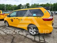 2016 Toyota SIENNA фото