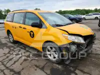 2016 Toyota SIENNA фото