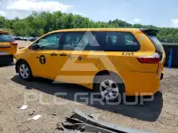 2016 Toyota SIENNA фото