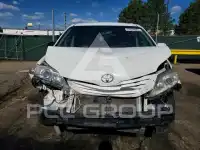 2016 Toyota SIENNA фото
