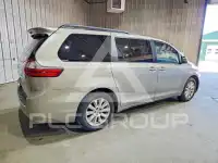 2016 Toyota SIENNA photo
