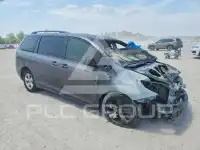 2016 Toyota SIENNA photo
